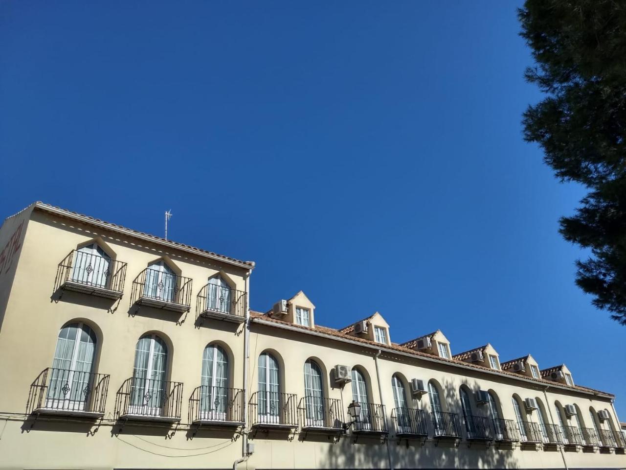 Hostal Nicol'S Luque Exterior foto